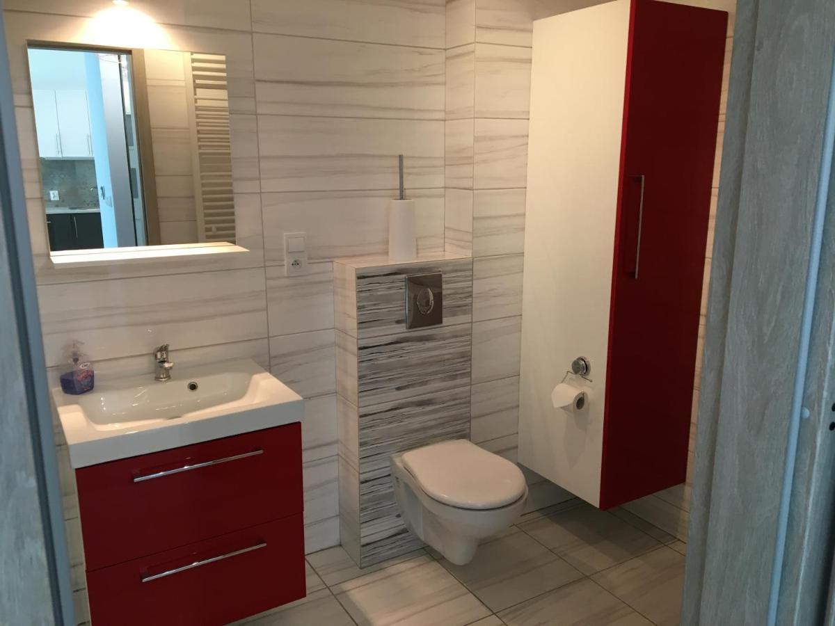 1 Tyskie Apartamenty Z Ogrodkiem Тихи Екстер'єр фото