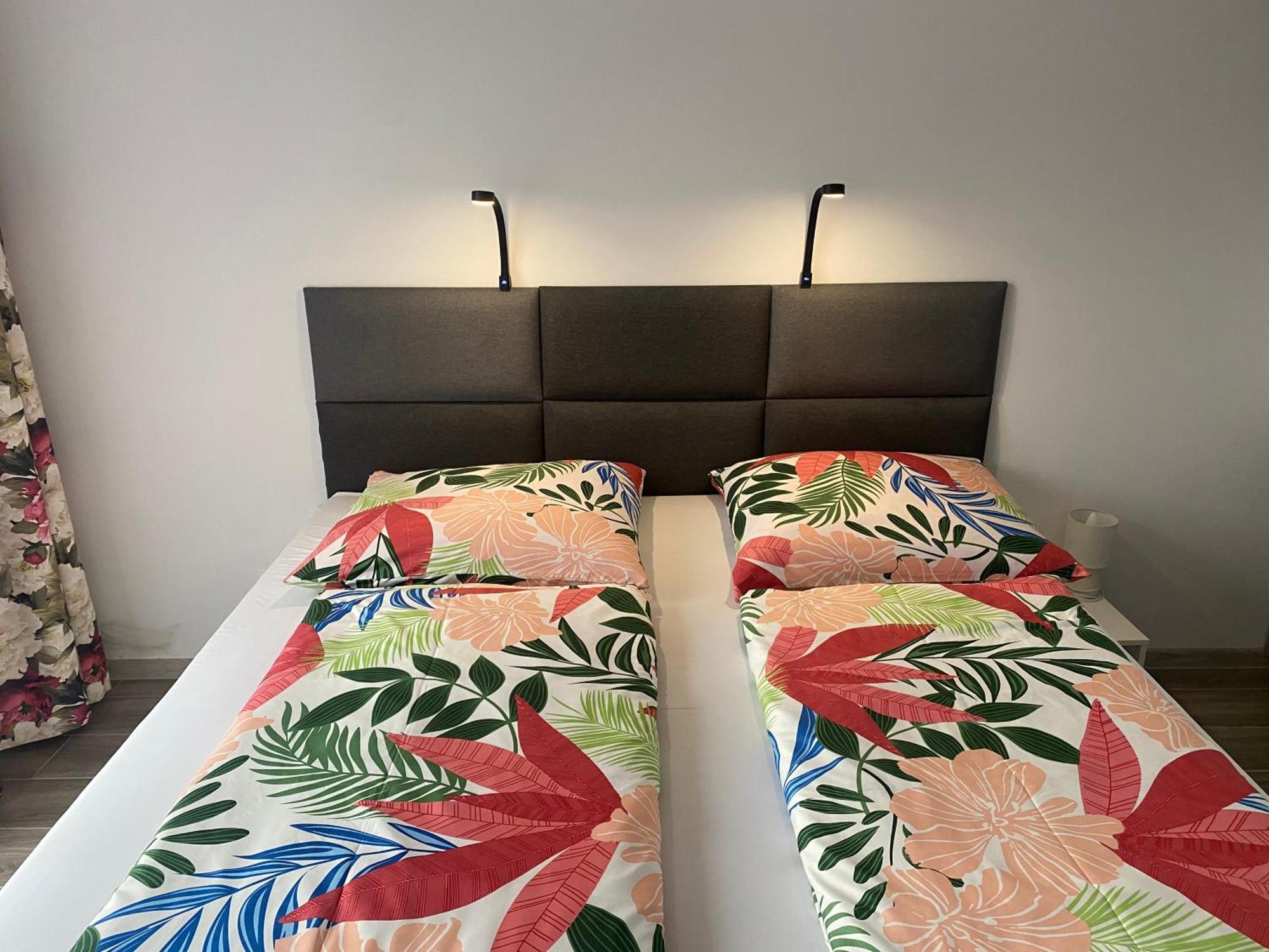 1 Tyskie Apartamenty Z Ogrodkiem Тихи Екстер'єр фото